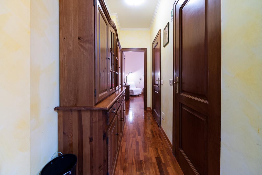 Tridomus Apartment - Mecenate 77 Рим Екстериор снимка